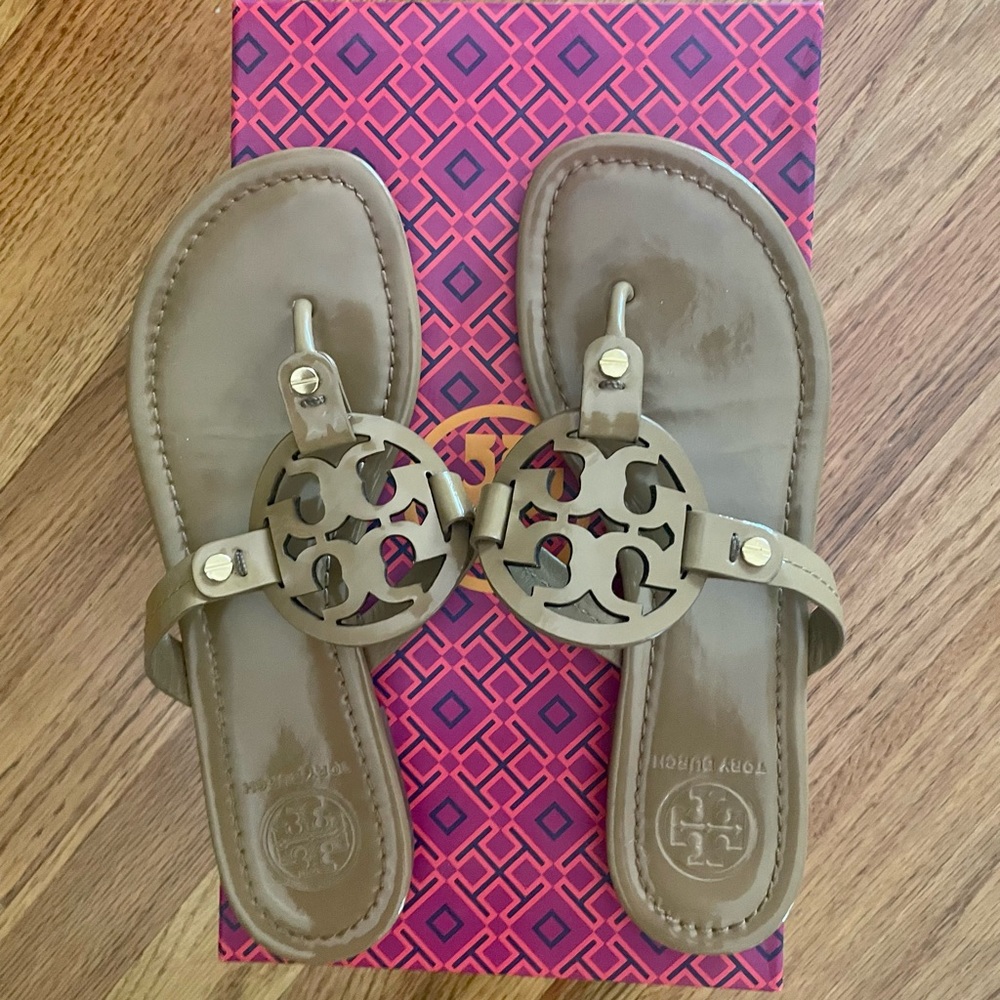 Tory Burch Miller Patent Sandal Sz 7